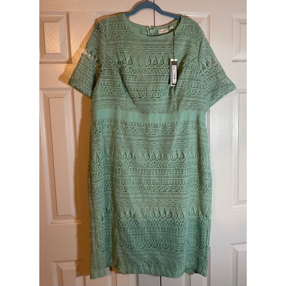 New York & Company Eva Mendes Plus Size 3XL
Lace Dress NWT Mint Green